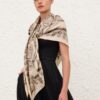 Maxiskärf i tryckt siden, Cream Perla Paisley, online Maxiskärf i tryckt siden, Cream Perla Paisley, online